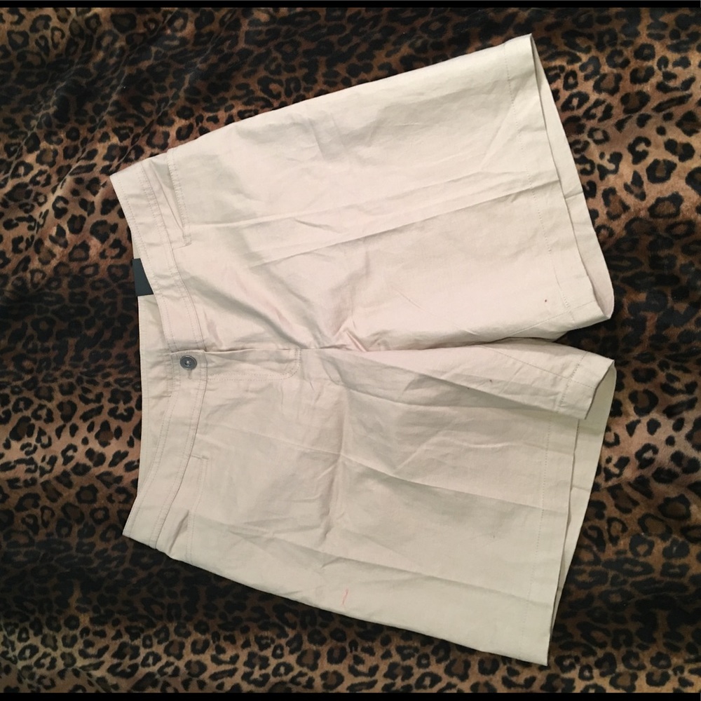 🆕 NWT Lane Bryant Bermuda shorts NWT Size 14